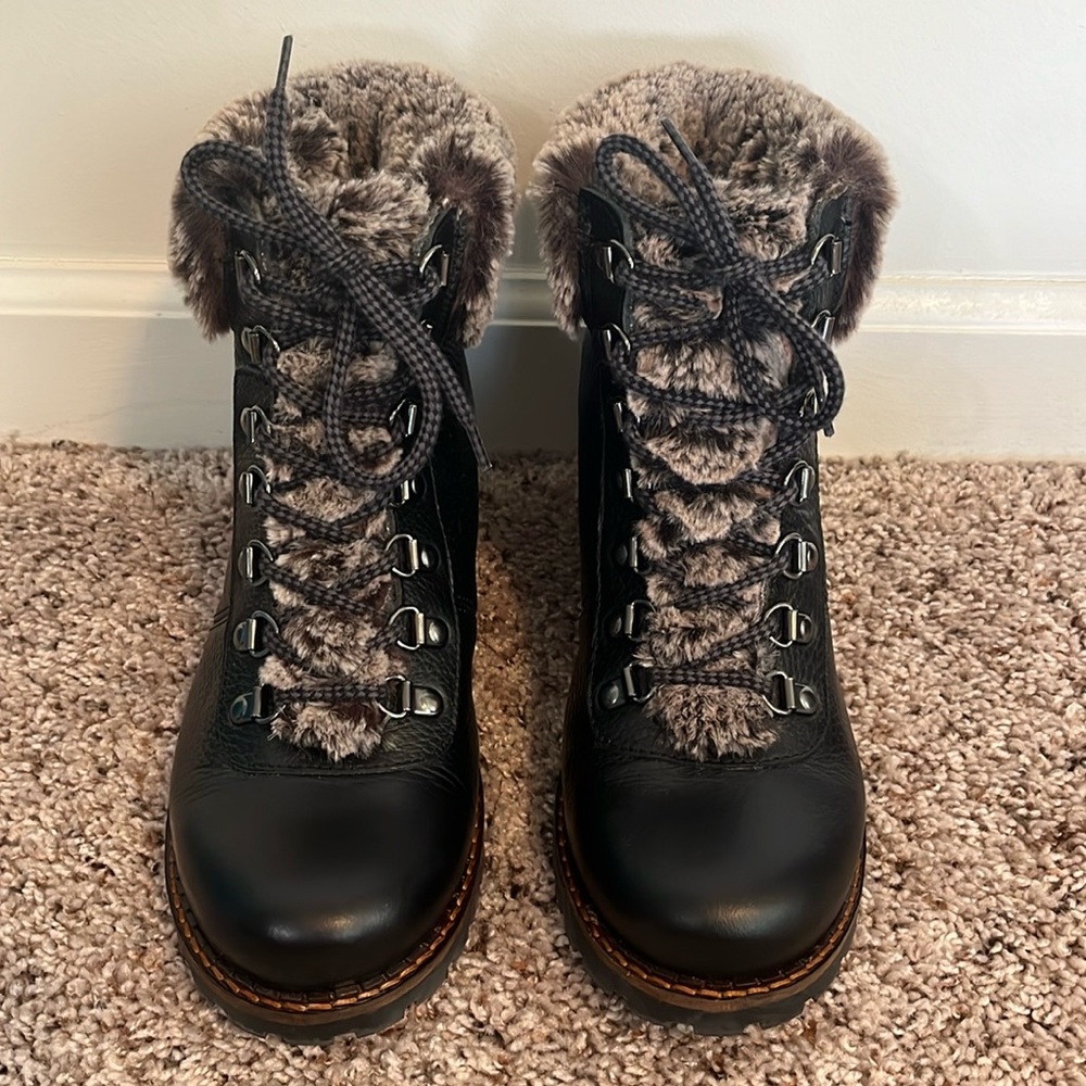 Avellini Black Leather/Faux Fur Women’s Lace Up Boot Size 7.5